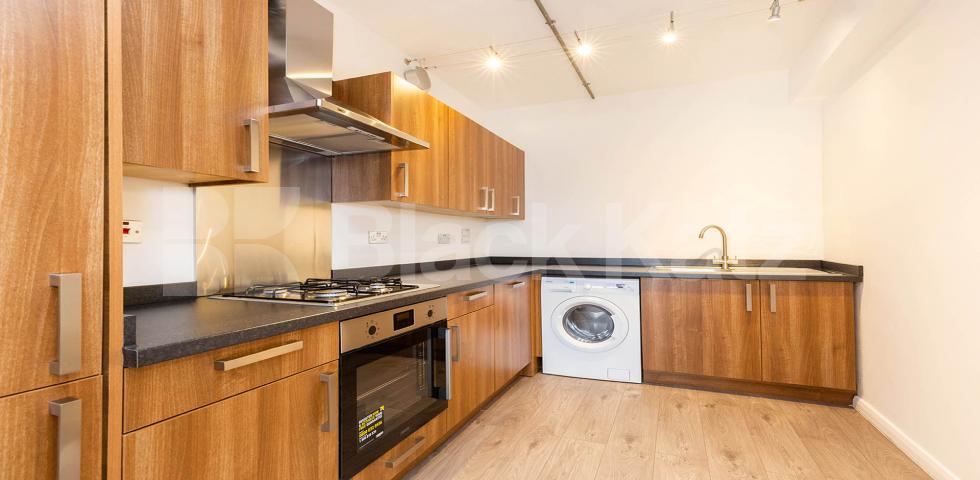 			STUNNING 2 BEDROOM WAREHOUSE APARTMENT, 3 Bedroom, 2 bath, 1 reception Flat			 ABILITY VIEW-KINGSLAND ROAD, DALSTON/HAGGERSTON